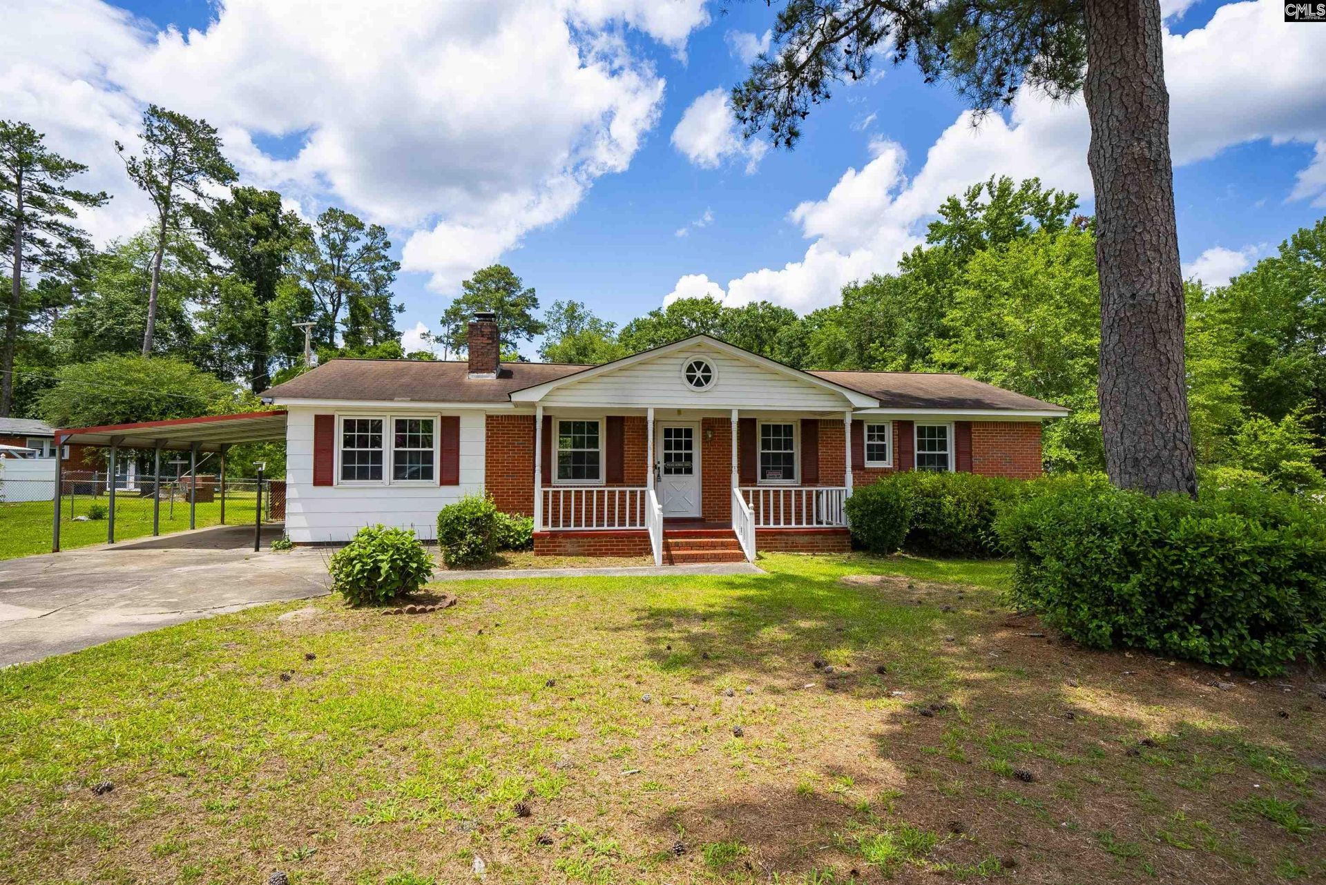 1709 Woodfield Drive  Photo 4