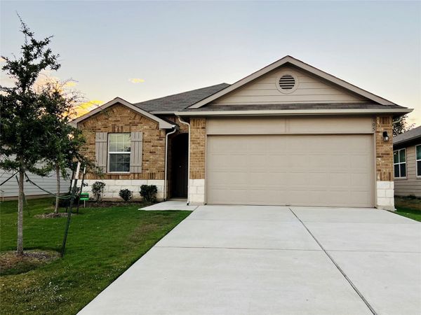 105 Naset DR, Georgetown, TX 78626