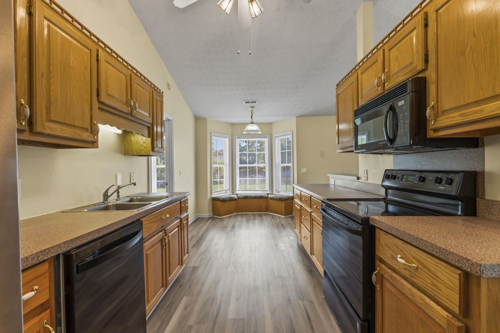 1372 Gailard Dr.  Photo 17