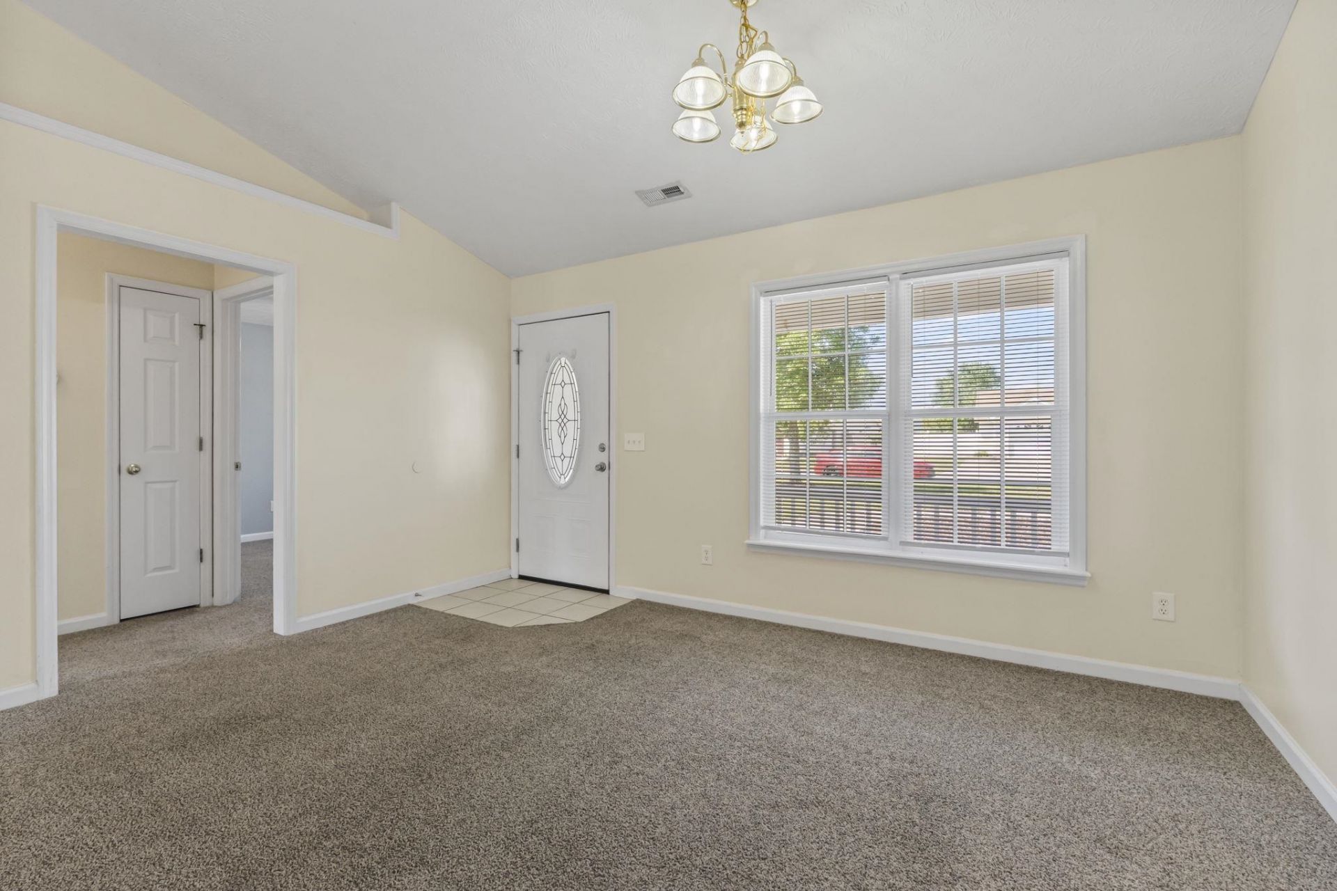 1372 Gailard Dr.  Photo 8