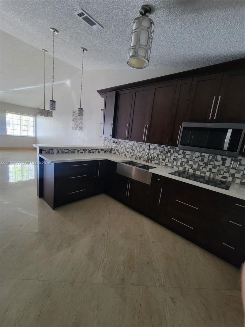 7191 W 24th Ave , Unit 50-PH5, Hialeah, FL 33016 Photo