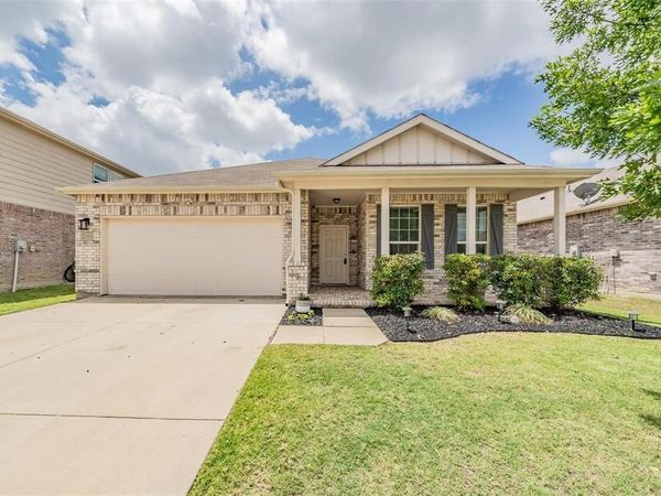 2404 Bermont Red Lane, Fort Worth, TX 76131