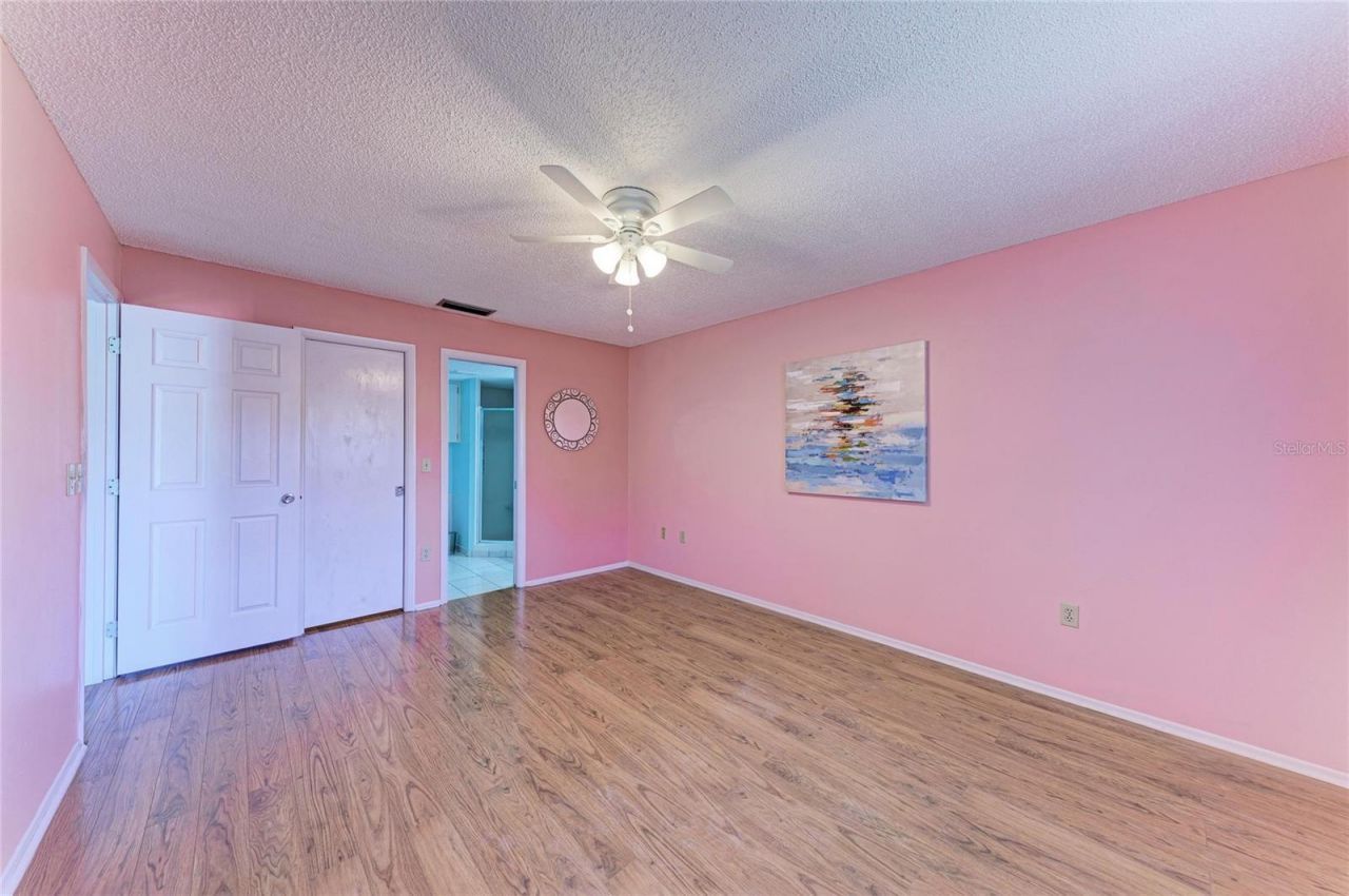3983 Maceachen Boulevard, Unit 434, Sarasota, FL 34233 Photo