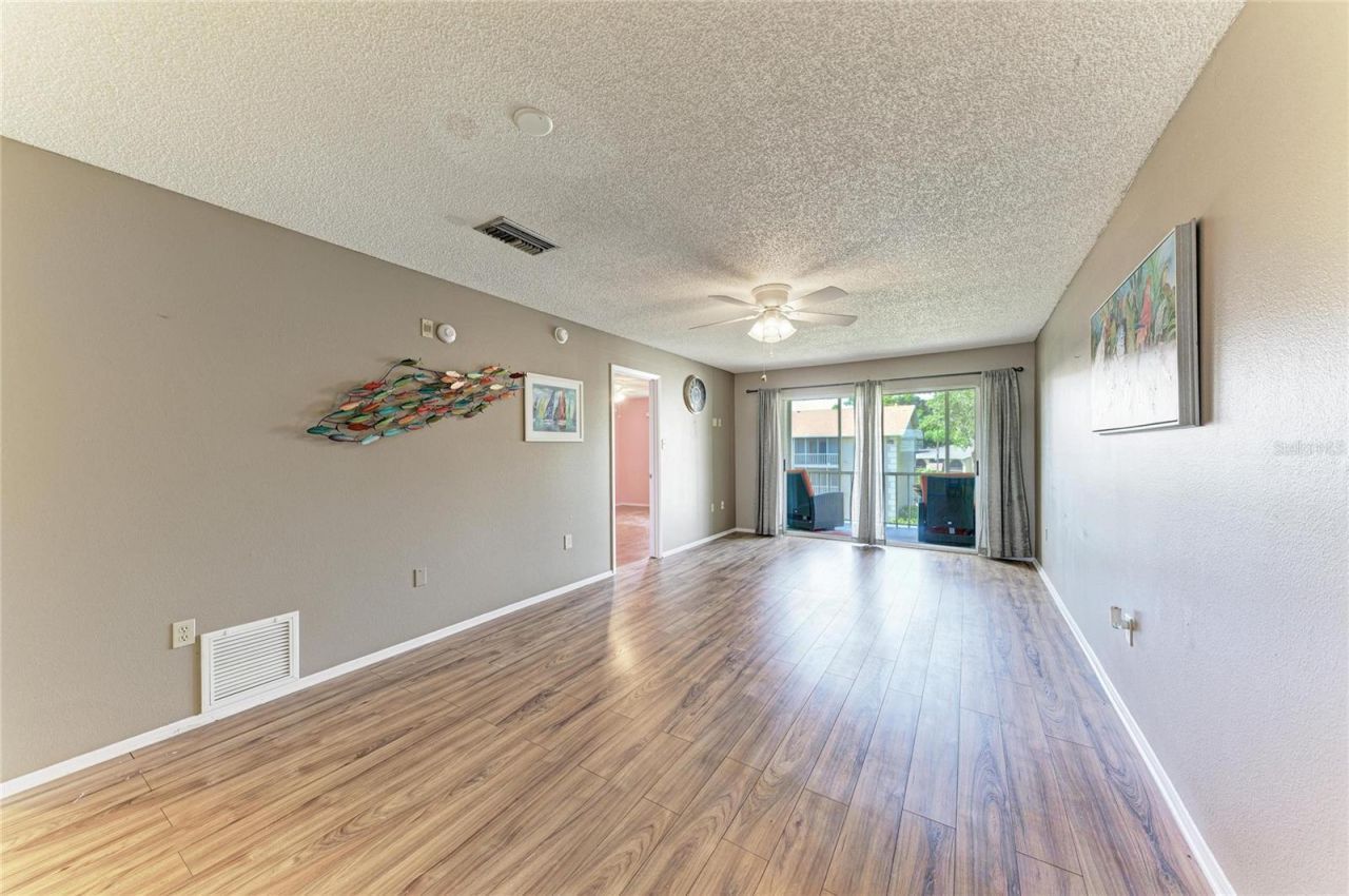 3983 Maceachen Boulevard, Unit 434, Sarasota, FL 34233 Photo