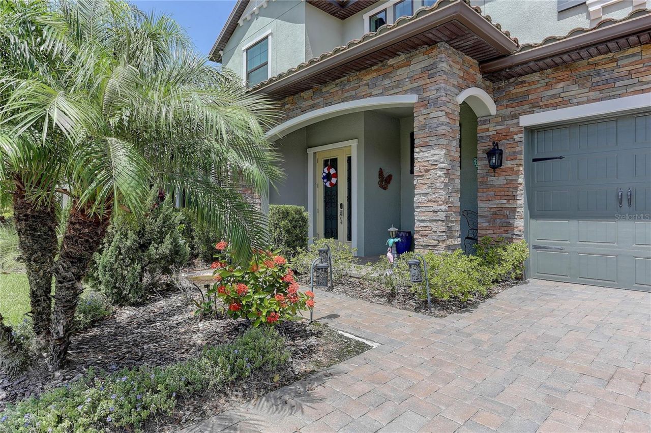 18014 Woodland View Drive, Lutz, FL 33548 Photo