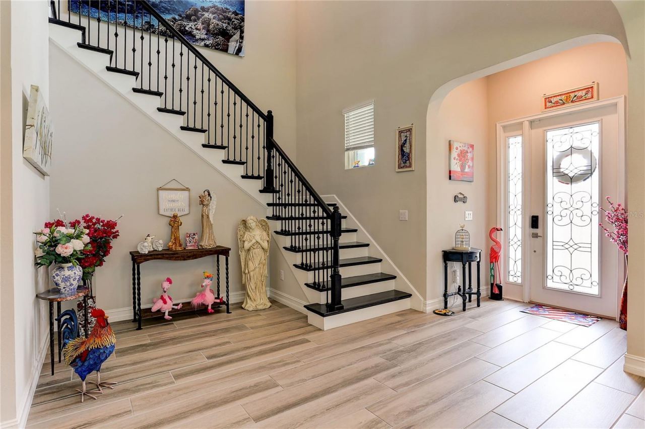 18014 Woodland View Drive, Lutz, FL 33548 Photo