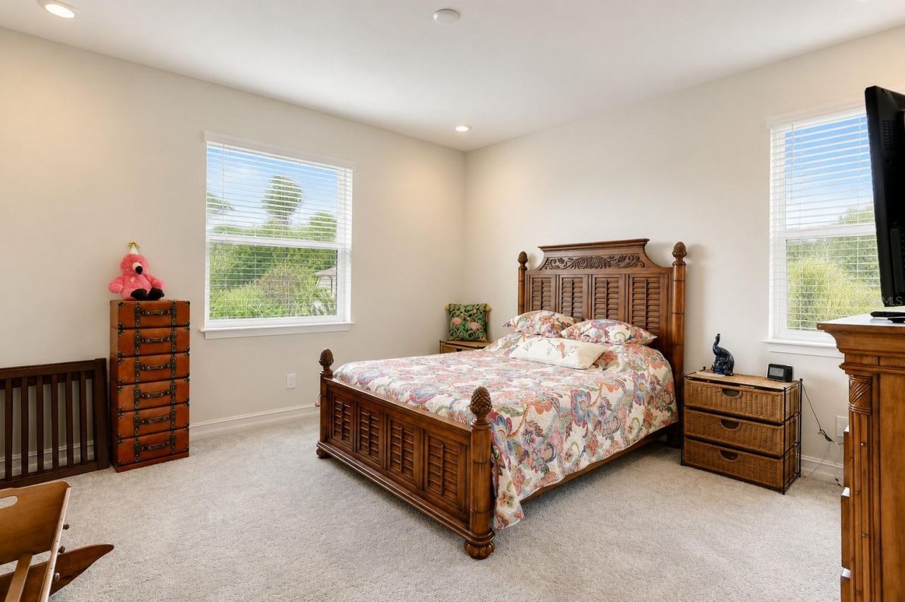 18014 Woodland View Drive, Lutz, FL 33548 Photo