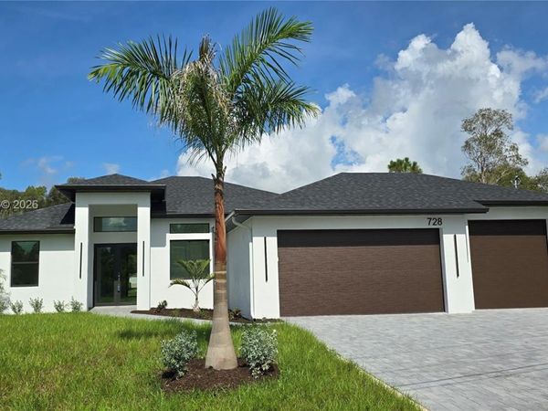 728 N LaPlata Ave, Lehigh Acres, FL 33974