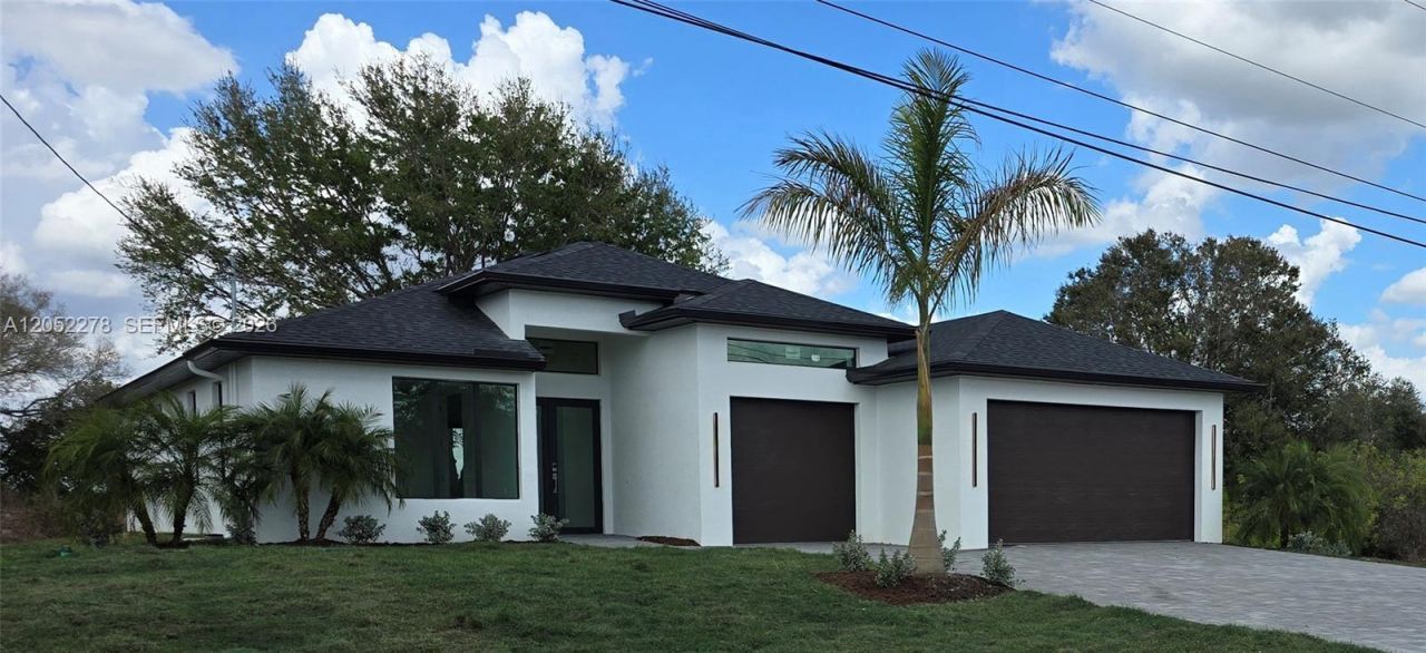728 N Laplata Ave, Lehigh Acres, FL 33974 Photo