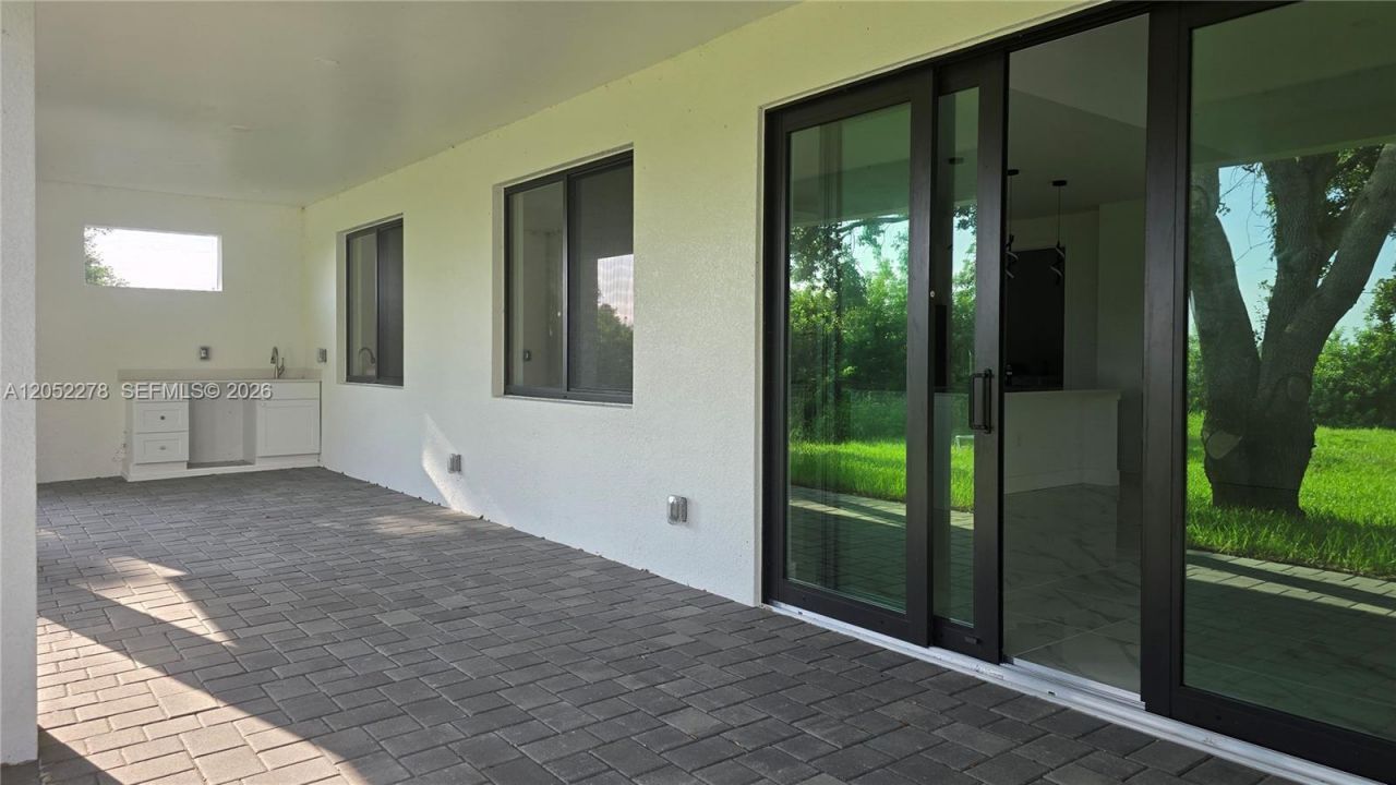 728 N Laplata Ave, Lehigh Acres, FL 33974 Photo