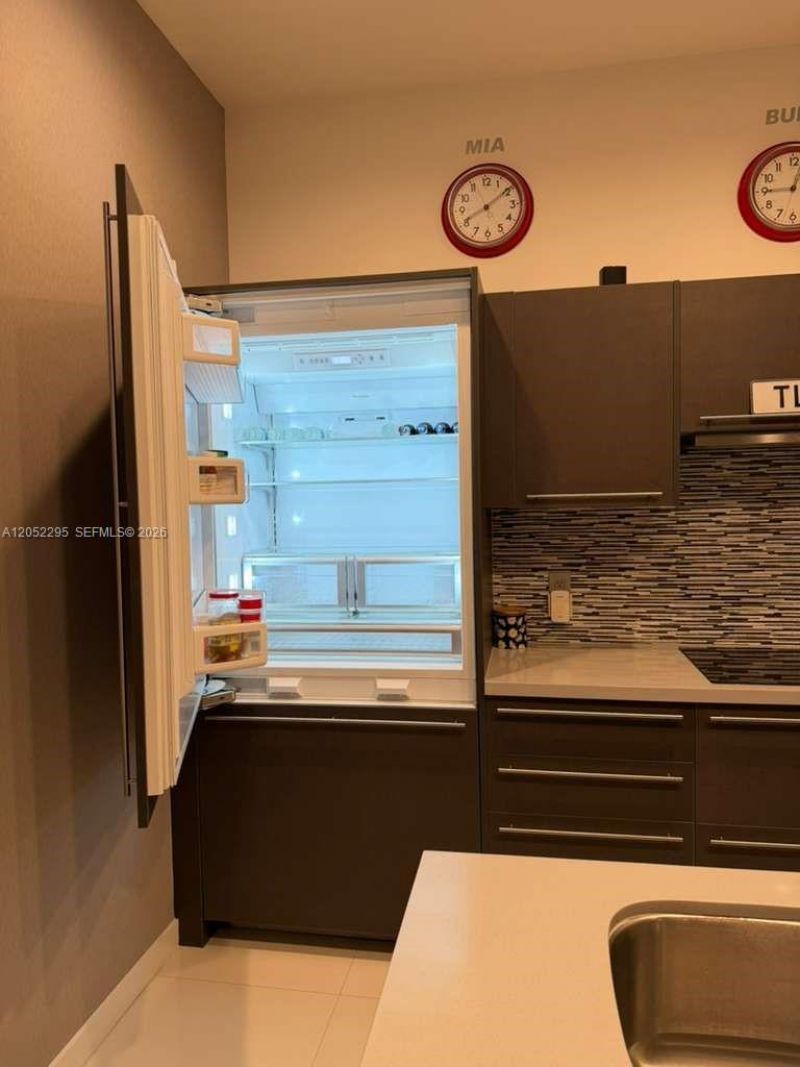 7875 NW 107th Ave , Unit 812, Doral, FL 33178 Photo