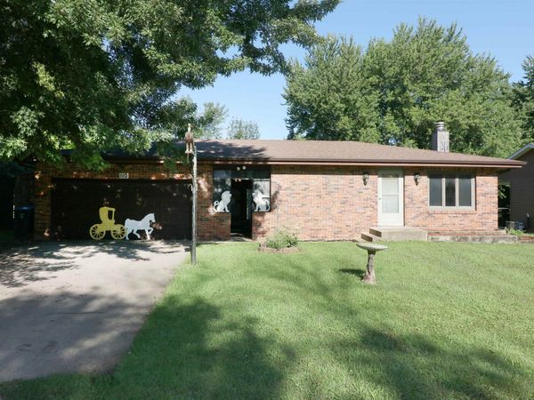 110 W 5th Avenue NW, Fostoria, IA 51301