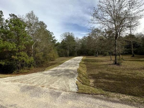 Wolf Run Boulevard, Gulfport, MS 39503
