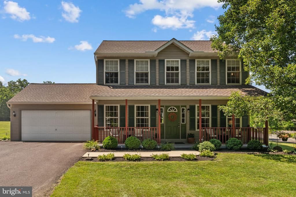 24 HENDRICKS ROAD, PERKIOMENVILLE, PA 18074