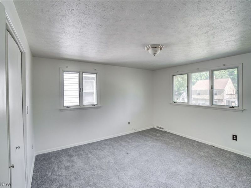 18212 Cornwall Road, Cleveland, OH 44119 Photo 11