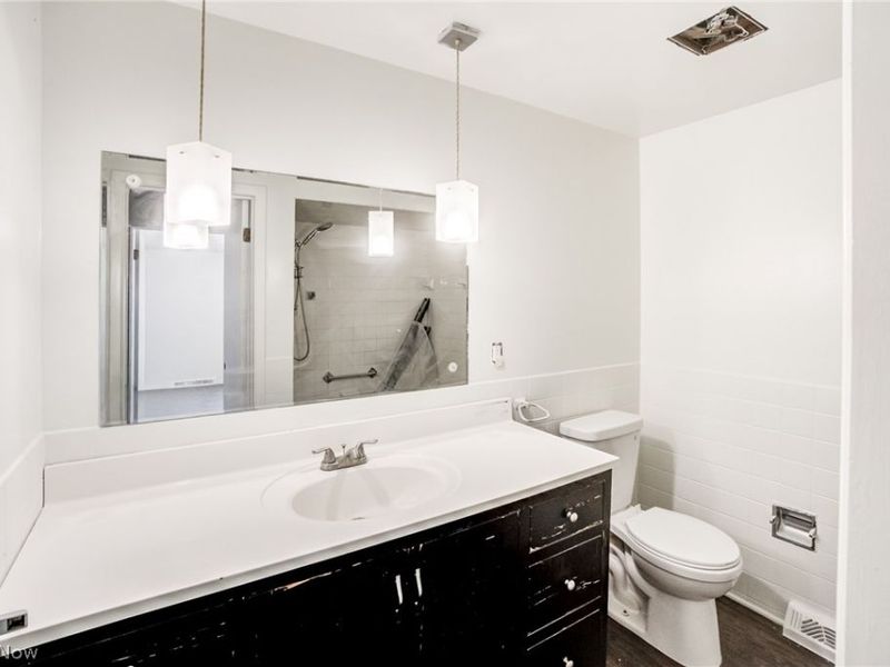 18212 Cornwall Road, Cleveland, OH 44119 Photo 13