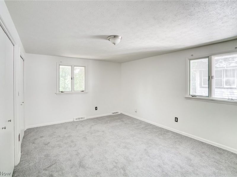 18212 Cornwall Road, Cleveland, OH 44119 Photo 14