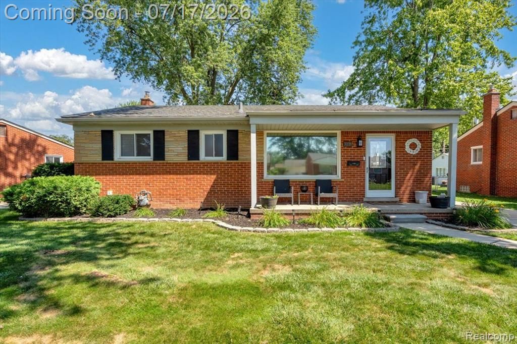 31118 Richland Street, Livonia, MI 48150 Main Photo