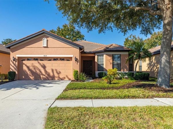 5808 HIDDEN FALLS LANE , APOLLO BEACH, FL 33572