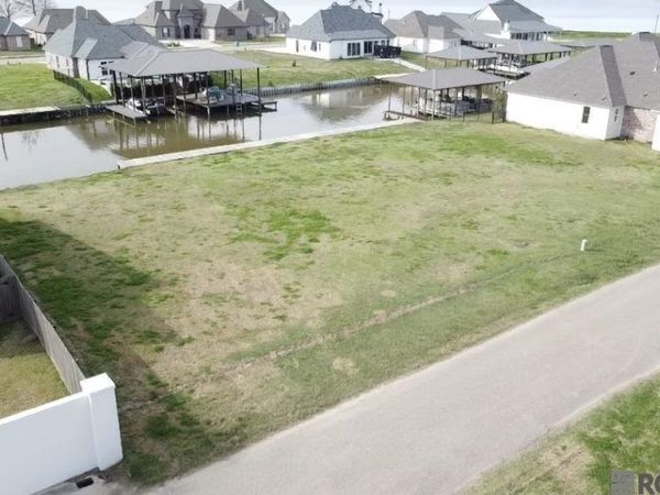 9 & 10 Miller Ln, Ventress, LA 70783