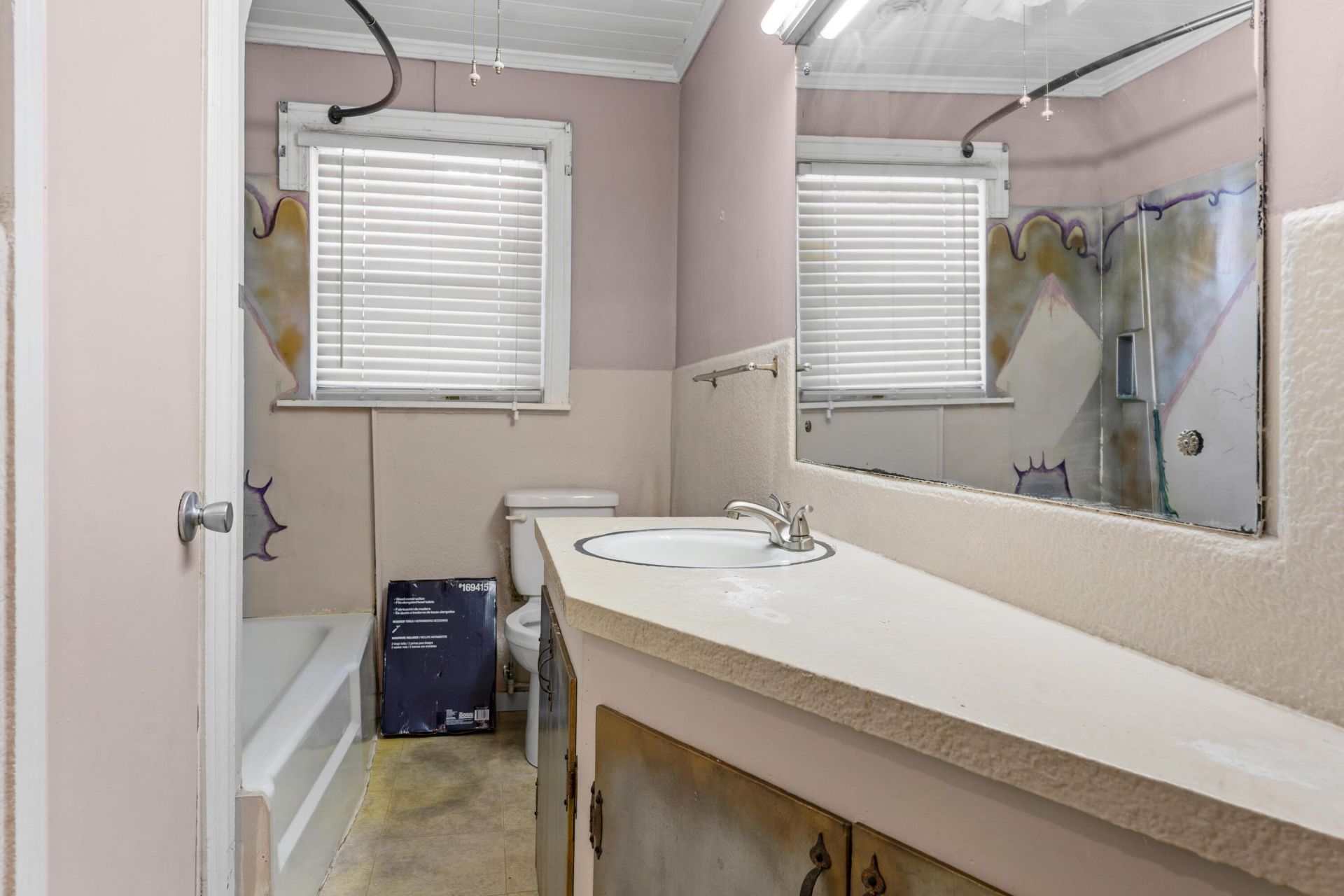 307 Woodhaven Street Photo 12