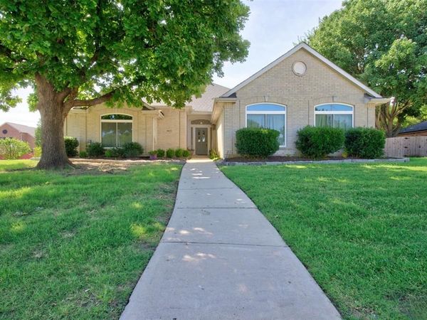 1005 Wilderness Trail, Crowley, TX 76036