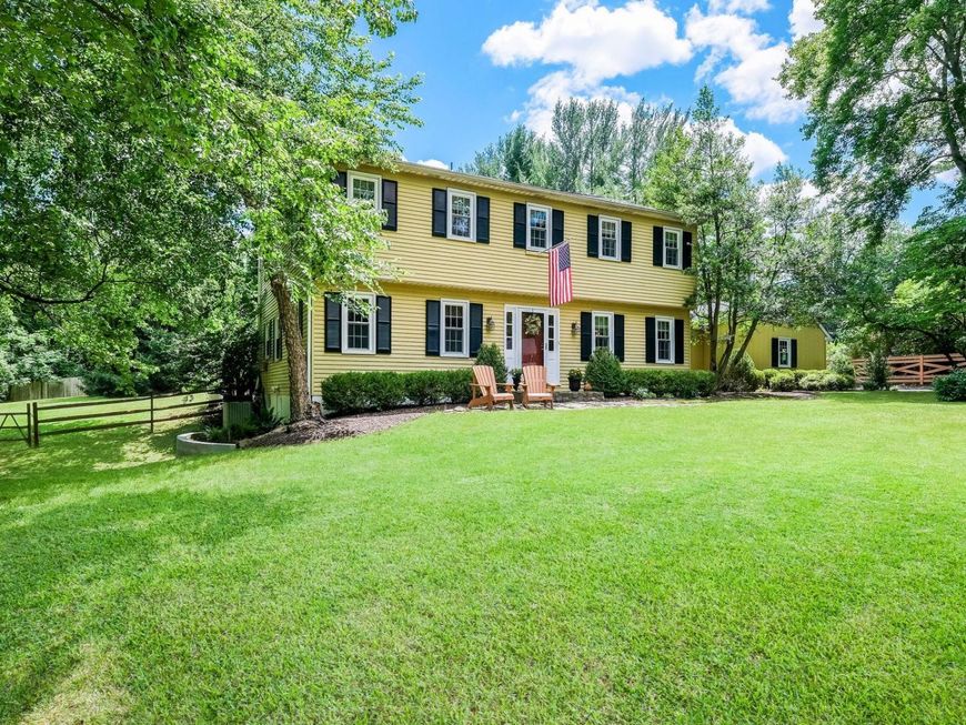 17 Stringer Drive, Doylestown, PA 18901 Main Photo