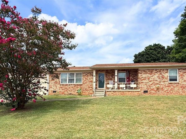 1206 Wyanoke Avenue, Shelby, NC 28152