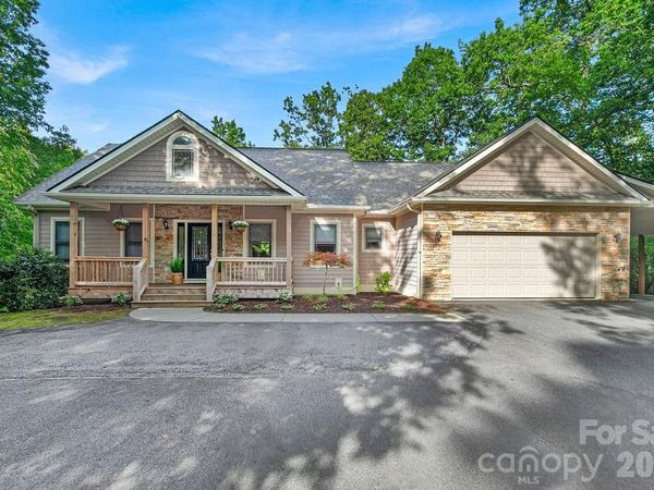 1625 Ugugu Drive , Brevard, NC 28712