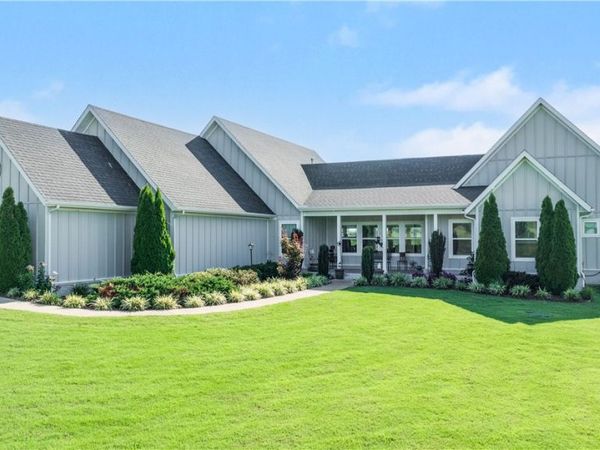 11985 Viney Grove Road , Prairie Grove, AR 72753