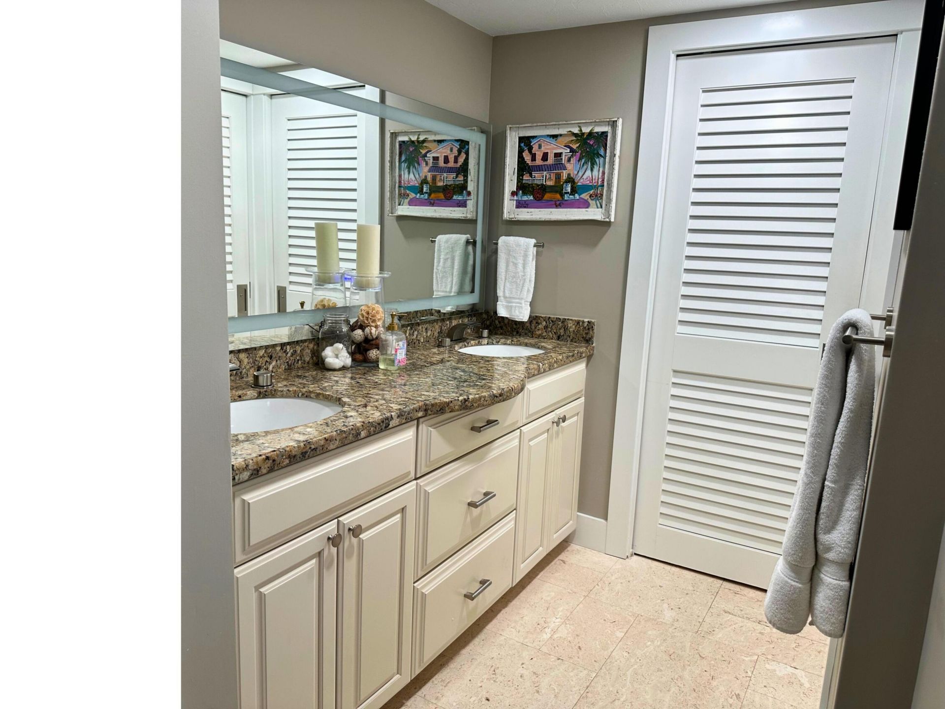 2000 Overseas Highway, Unit APT 4G, Marathon, FL 33050 Photo