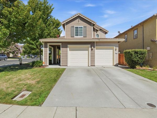 914 Campfire Cir, Rocklin, CA 95765