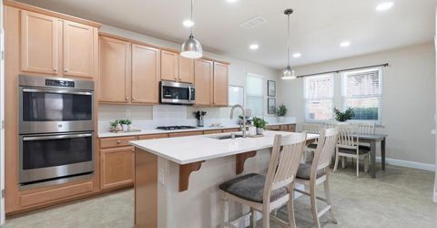 914 Campfire Cir, Rocklin, CA 95765 Photo