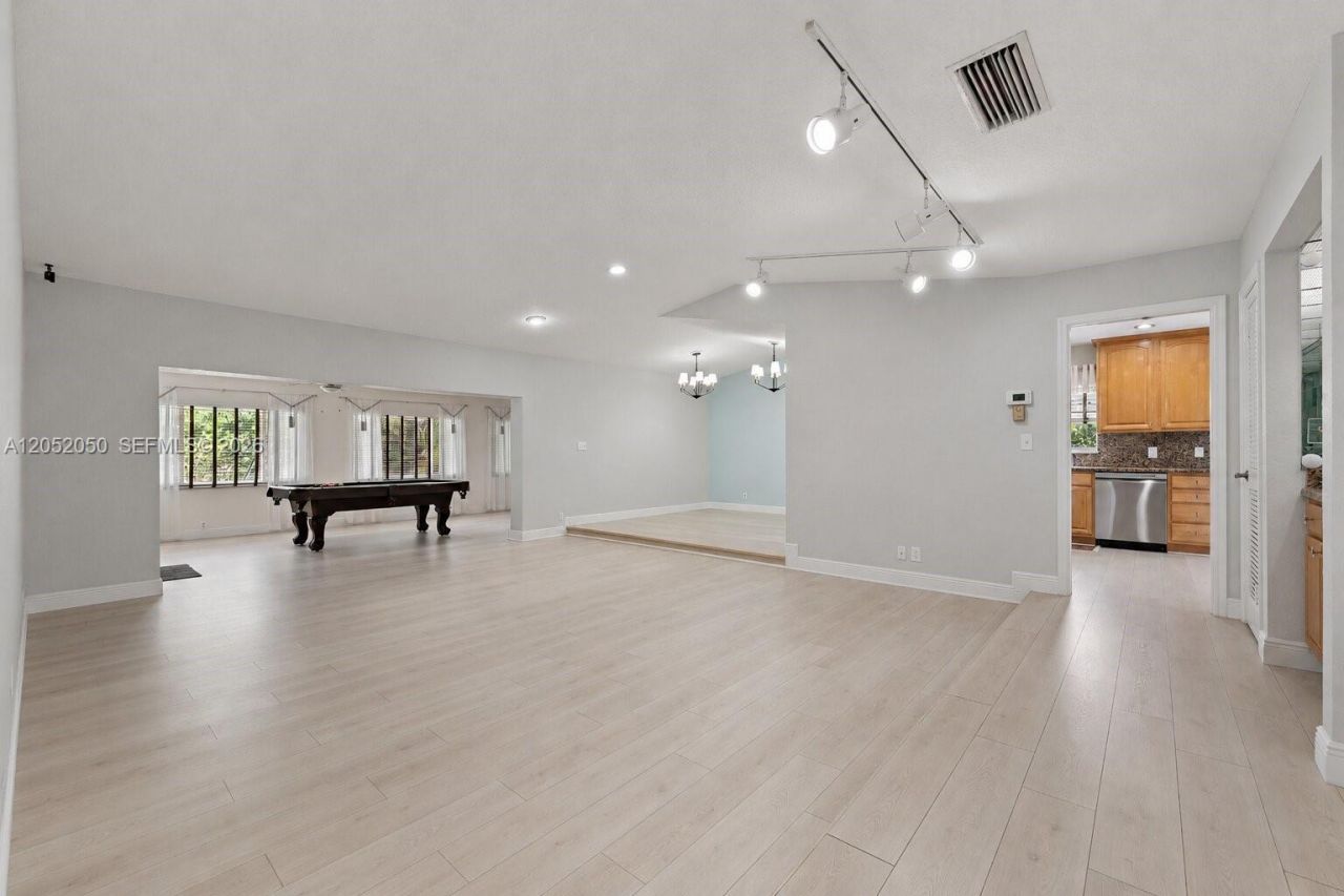 6307 Silk Oak Cir , Tamarac, FL 33319 Photo
