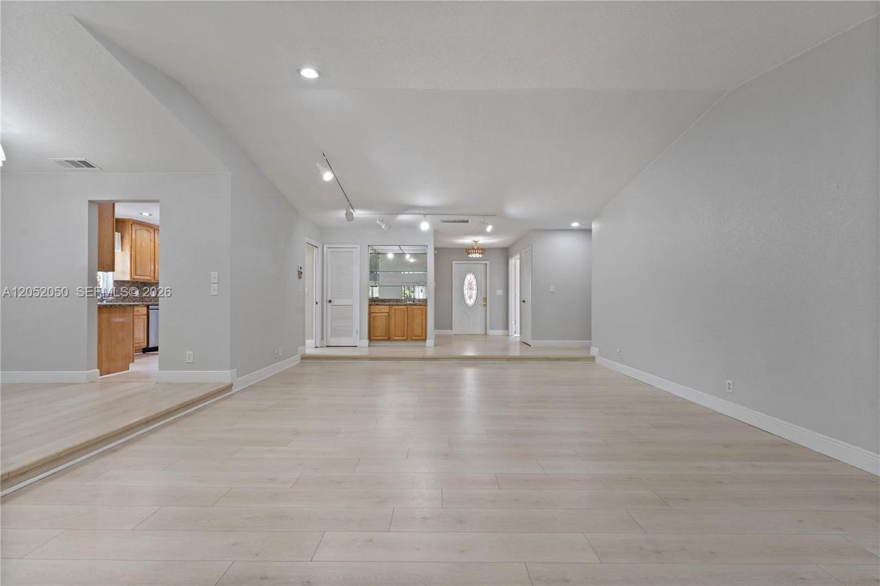 6307 Silk Oak Cir , Tamarac, FL 33319 Photo
