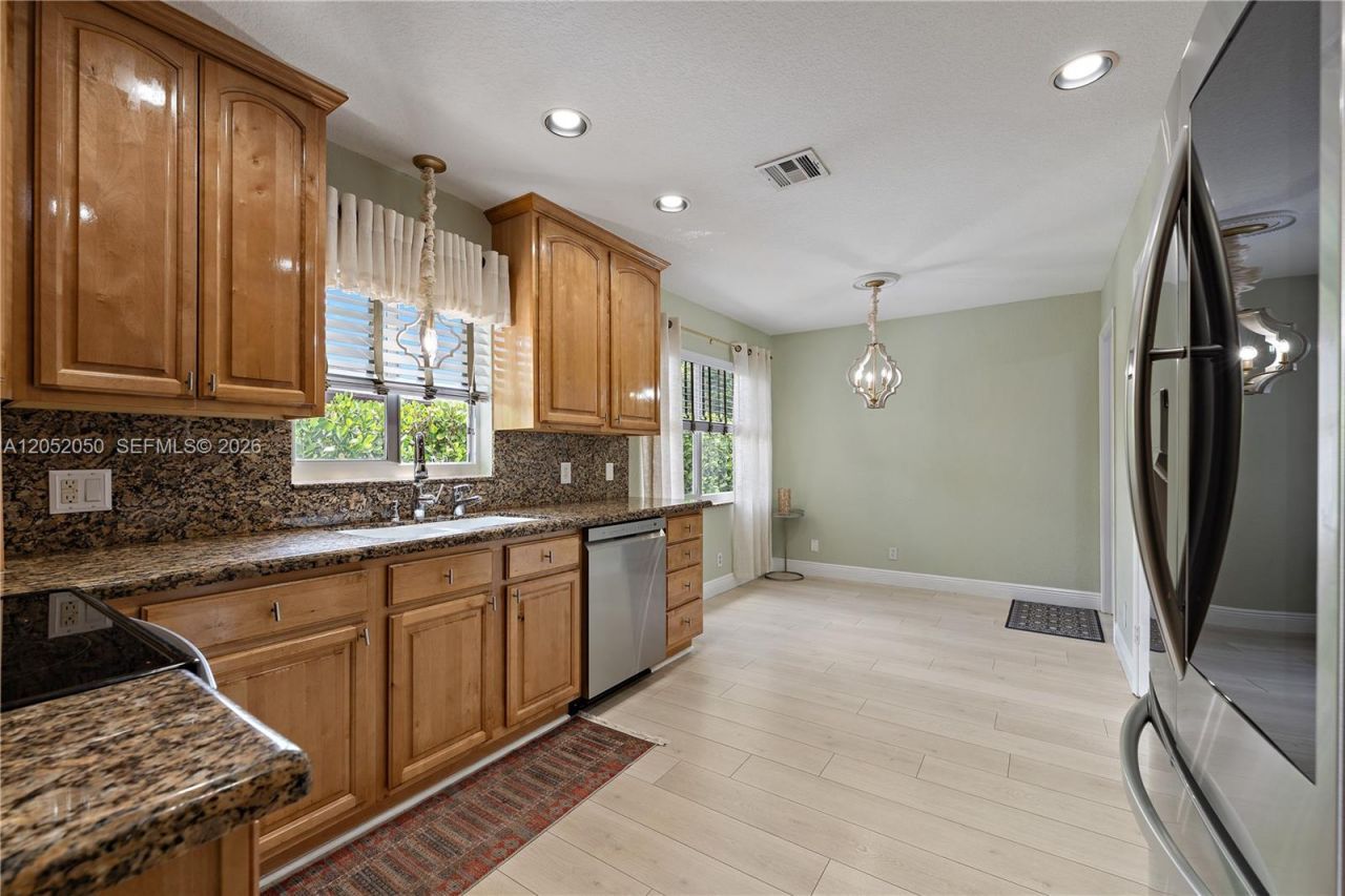 6307 Silk Oak Cir , Tamarac, FL 33319 Photo
