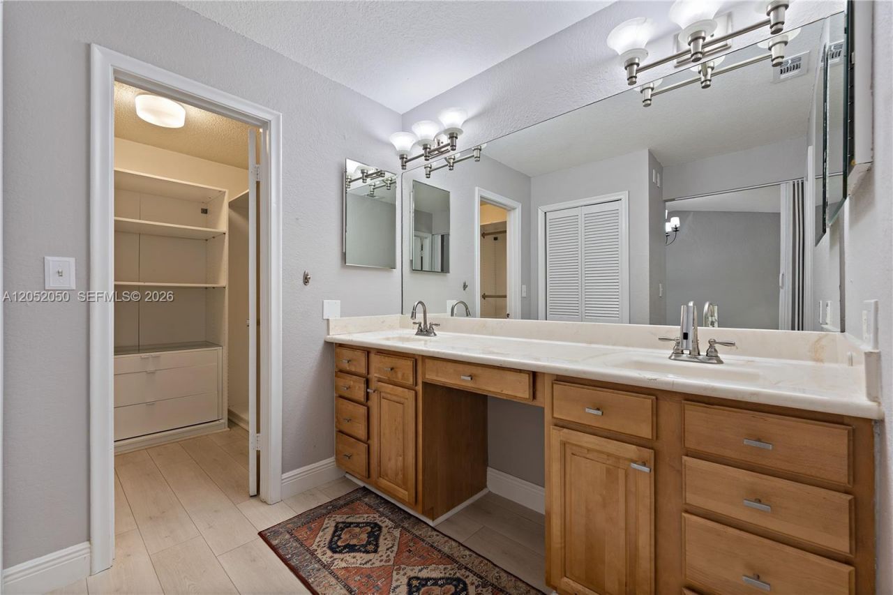 6307 Silk Oak Cir , Tamarac, FL 33319 Photo