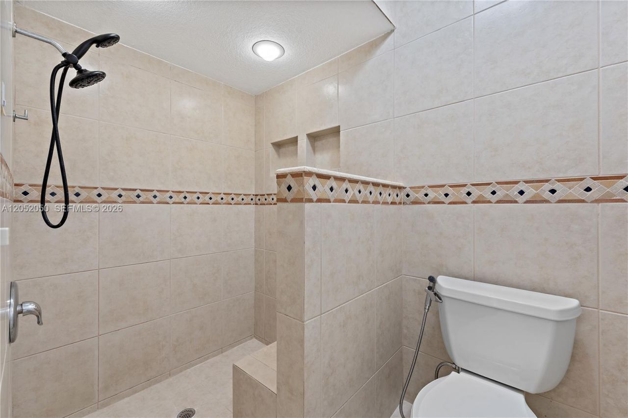 6307 Silk Oak Cir , Tamarac, FL 33319 Photo