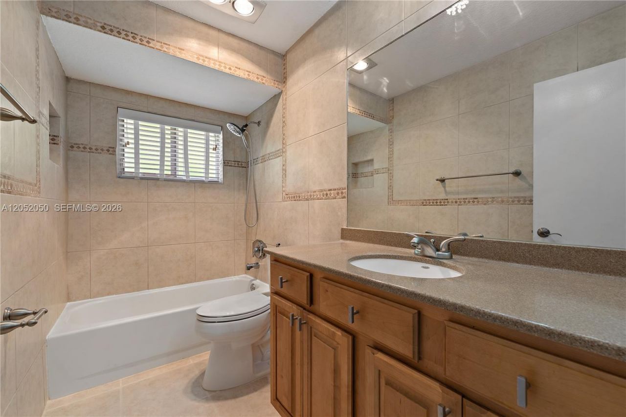 6307 Silk Oak Cir , Tamarac, FL 33319 Photo