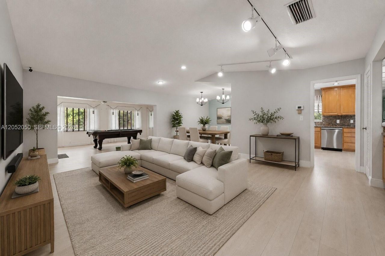6307 Silk Oak Cir , Tamarac, FL 33319 Photo