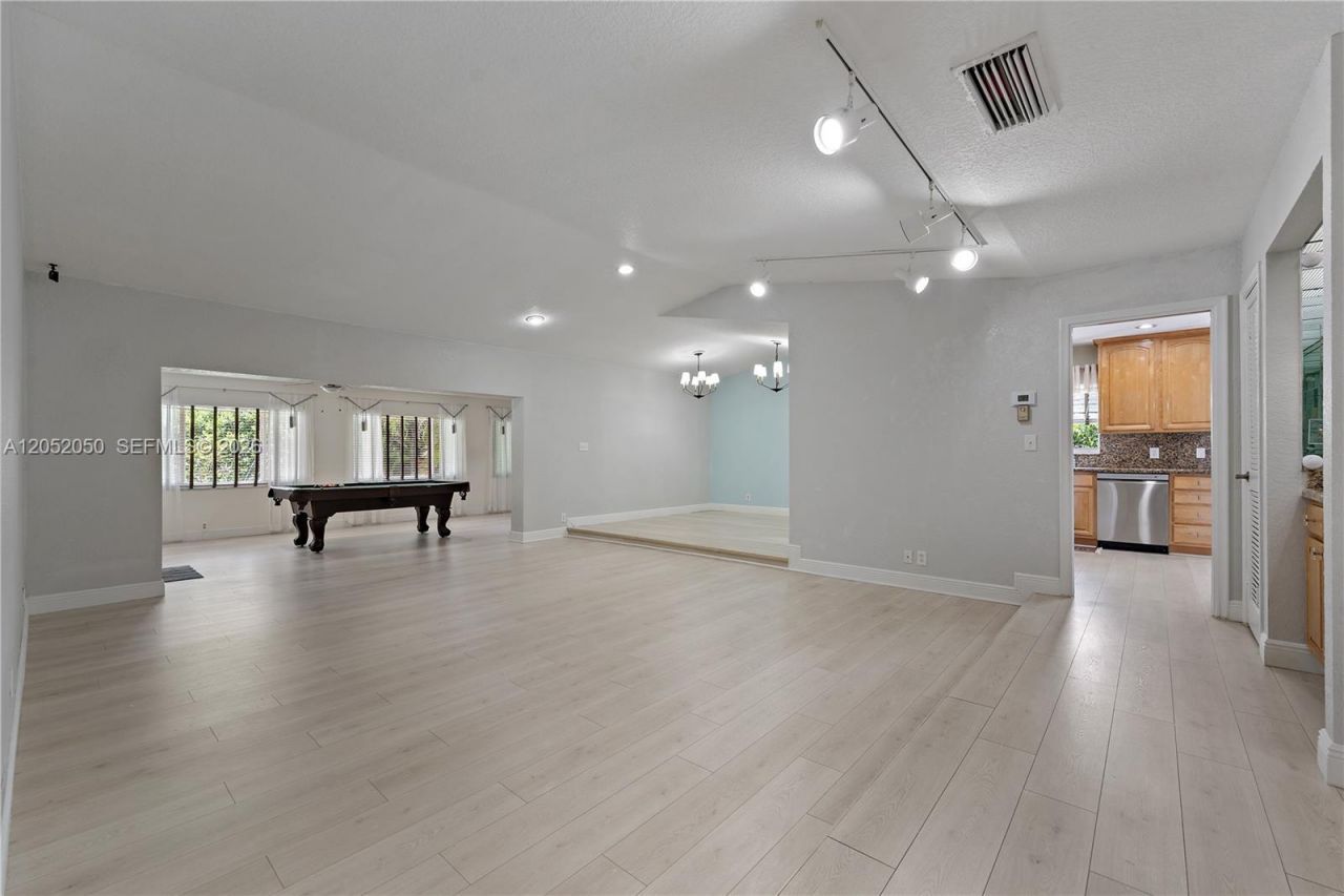 6307 Silk Oak Cir , Tamarac, FL 33319 Photo