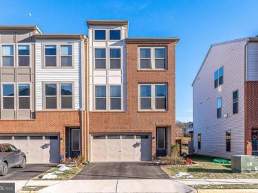 42440 DOGWOOD GLEN SQUARE , STERLING, VA 20166