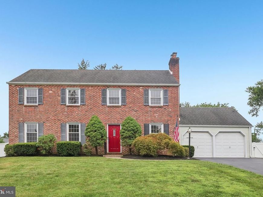 69 N Spring Lane, Phoenixville, PA 19460 Main Photo