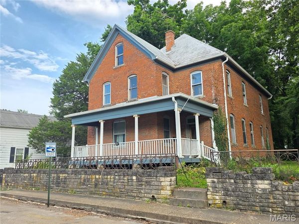 290 LaHaye, Ste Genevieve, MO 63670