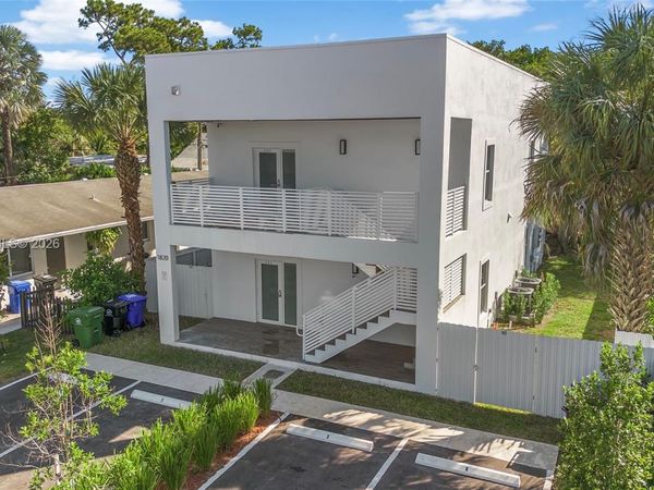 1820 SW 9th St , Fort Lauderdale, FL 33312