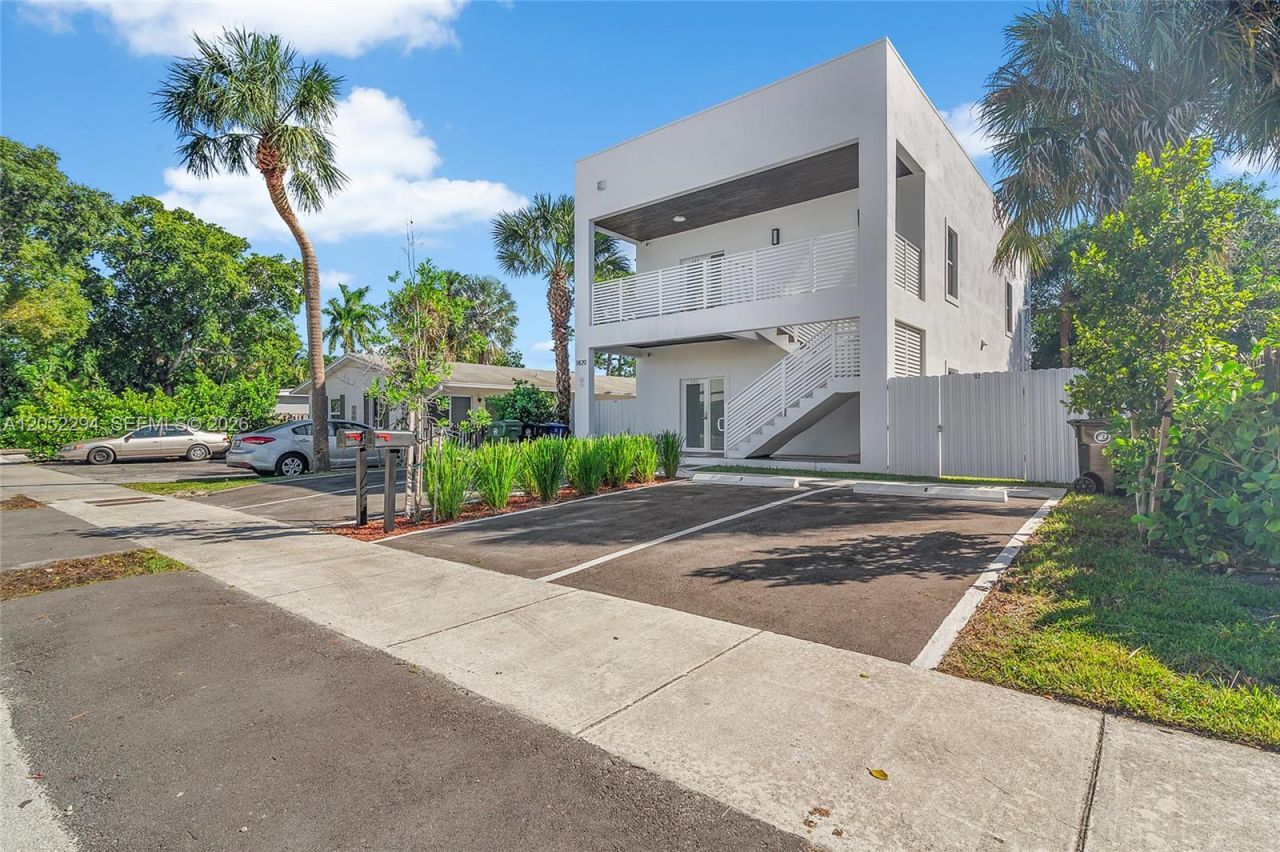 1820 SW 9th St , Fort Lauderdale, FL 33312 Photo