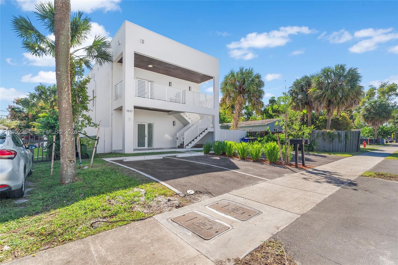 1820 SW 9th St , Fort Lauderdale, FL 33312 Photo