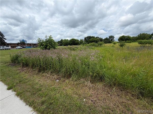 1700 Buffalo Avenue , Niagara Falls, NY 14303