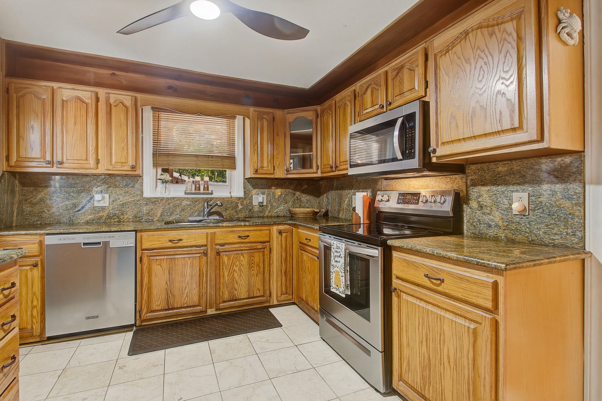 1235 Fort Drive Photo 20