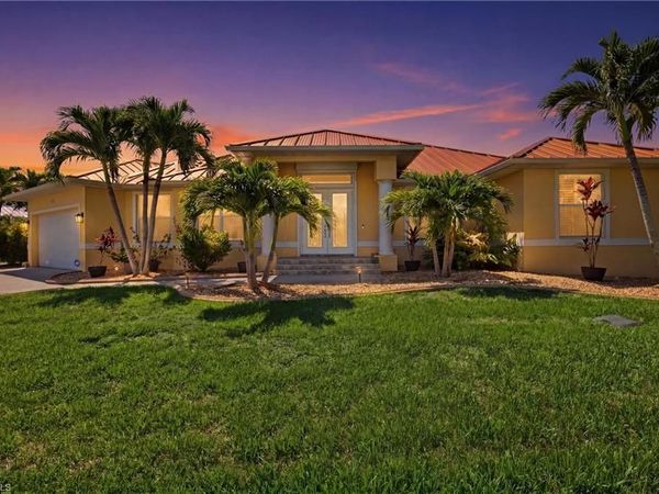 1233 Sea Breeze CT, PUNTA GORDA, FL 33950